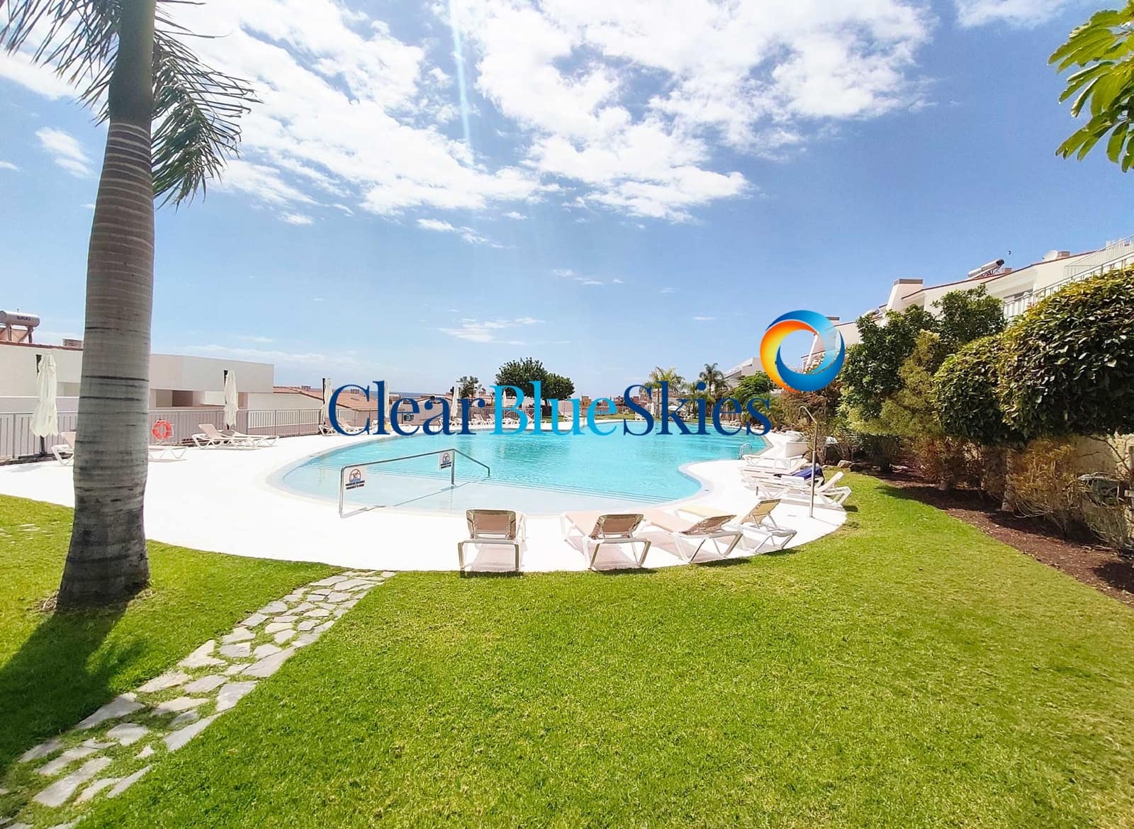 2 bedroom Apartment for sale in La Caleta with garage - € 995,000 (Ref: 9535392)