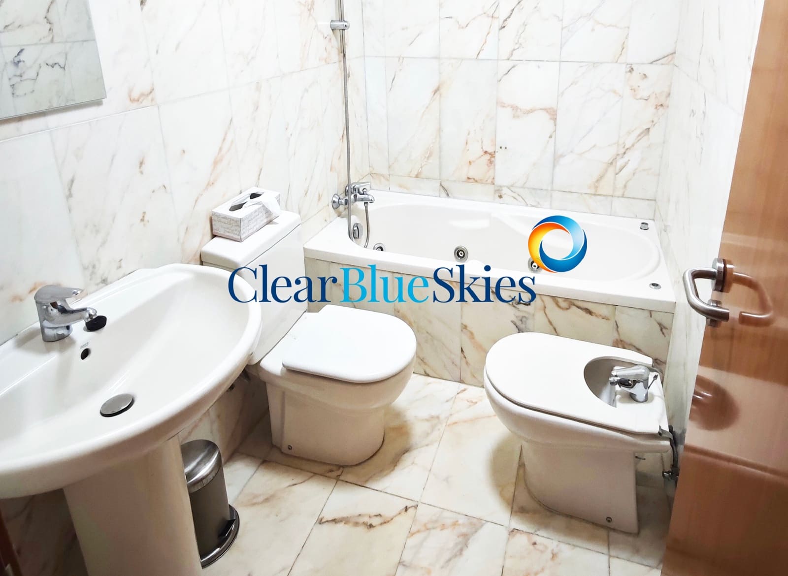 1 bedroom Apartment for sale in Playa del Duque with garage - € 410,000 (Ref: 9542613)