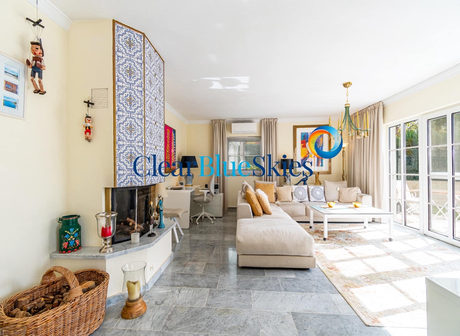 3 sypialnia Willa na sprzedaż w Chayofa z basenem garażem - 1 150 000 € (Ref: 9547224)