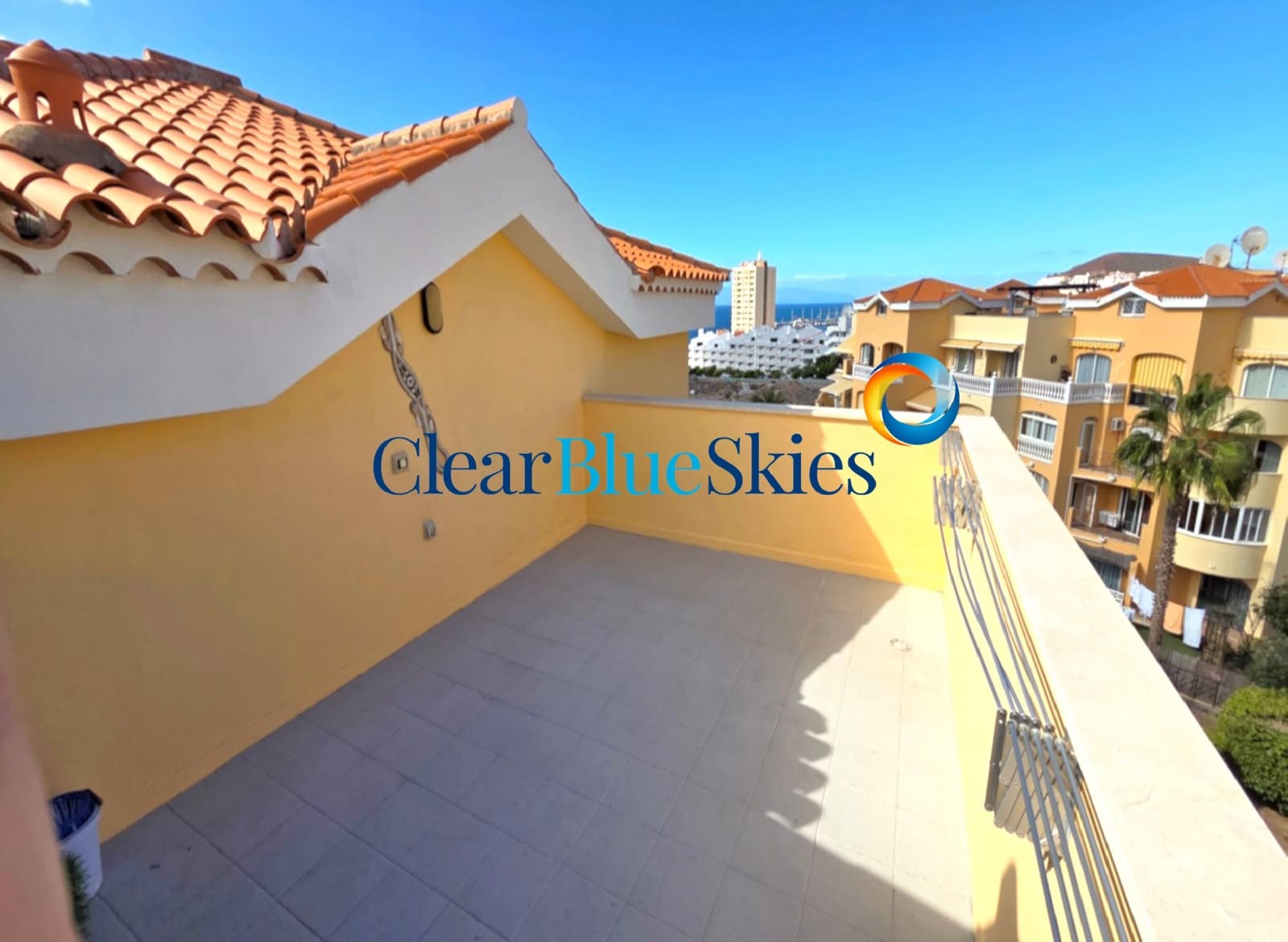 2 slaapkamer Penthouse te koop in Los Cristianos - € 390.000 (Ref: 9585216)