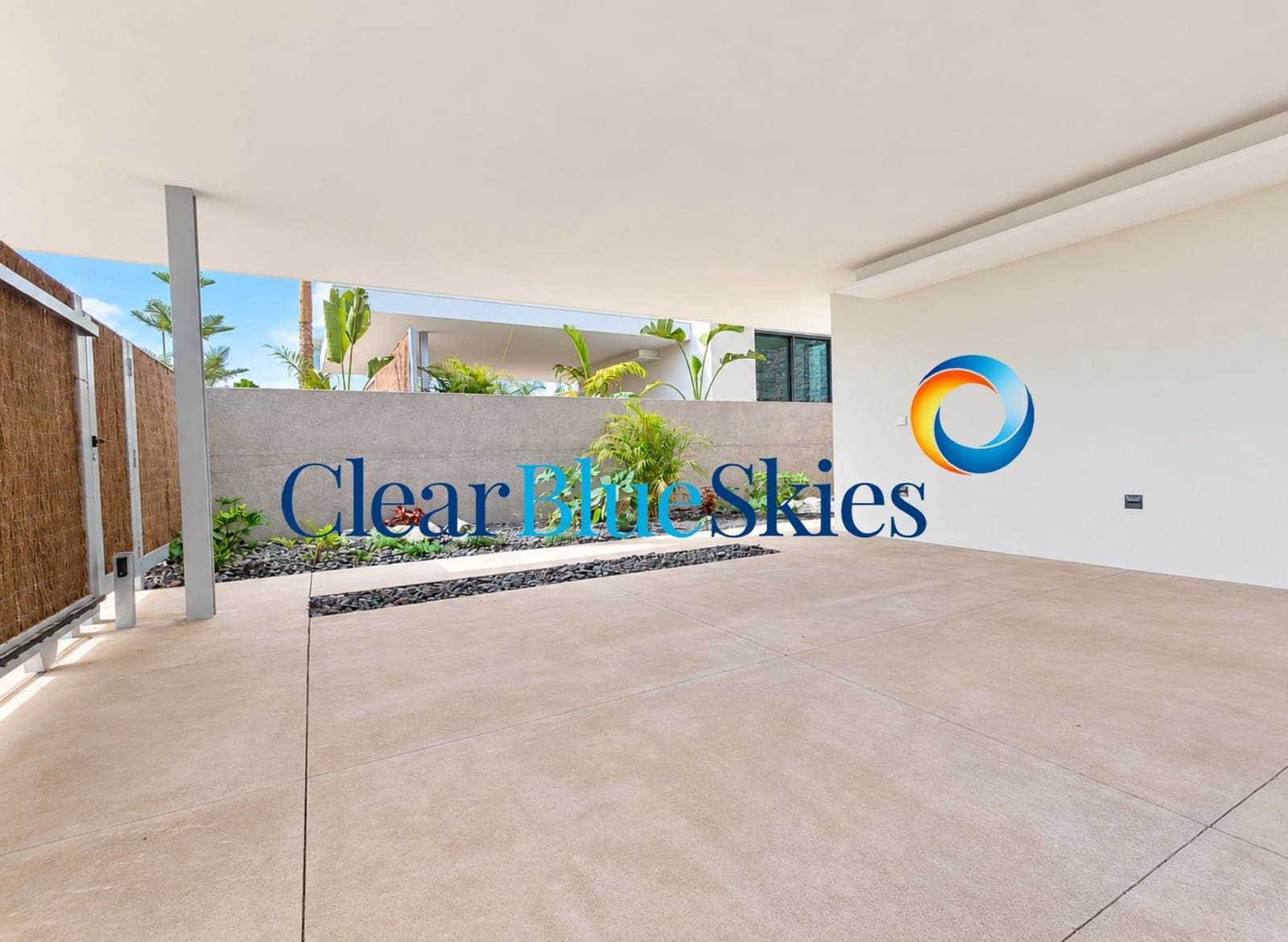3 bedroom Villa for sale in Guia de Isora with pool garage - € 1,735,000 (Ref: 9610309)