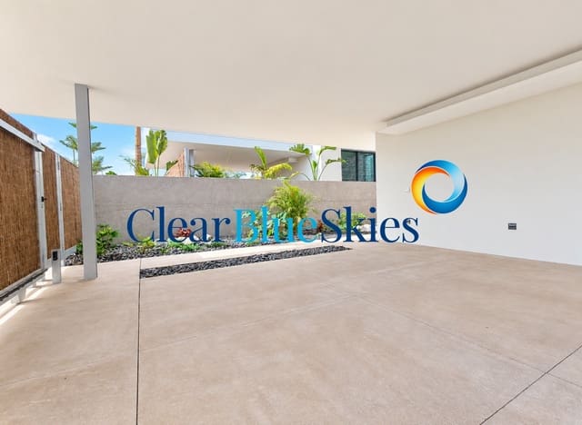3 sovrum Villa till salu i Guía de Isora med pool garage - 1 735 000 € (Ref: 9610309)