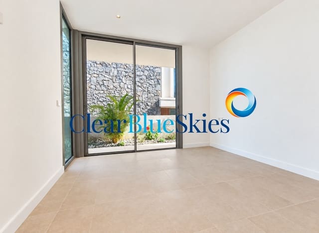 3 sovrum Villa till salu i Guía de Isora med pool garage - 1 735 000 € (Ref: 9610309)