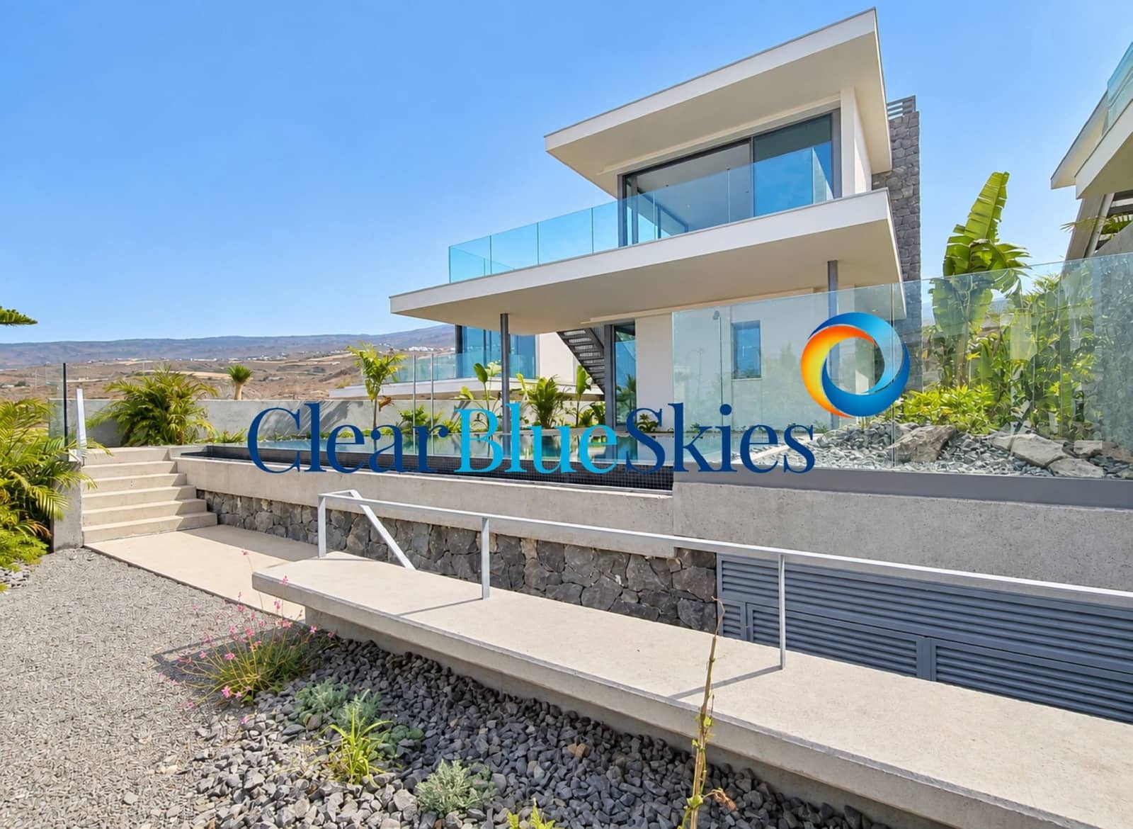 3 bedroom Villa for sale in Guia de Isora with pool garage - € 1,735,000 (Ref: 9610309)
