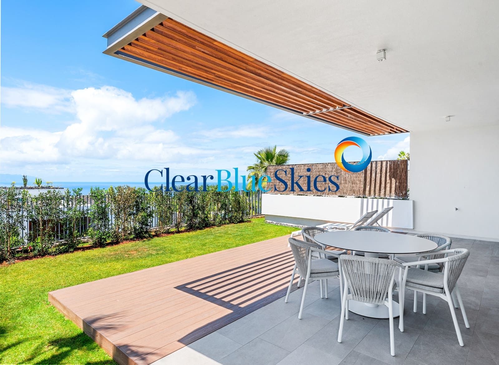 Apartamento de 2 habitaciones en Guía de Isora en venta con piscina garaje - 945.000 € (Ref: 9614308)