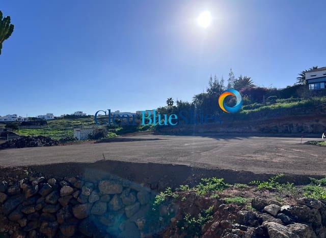 3 bedroom Villa for sale in Villaverde, La Oliva with pool garage - € 895,000 (Ref: 9618568)