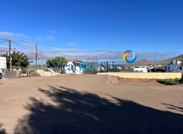 3 bedroom Villa for sale in Villaverde, La Oliva with pool garage - € 895,000 (Ref: 9618568)