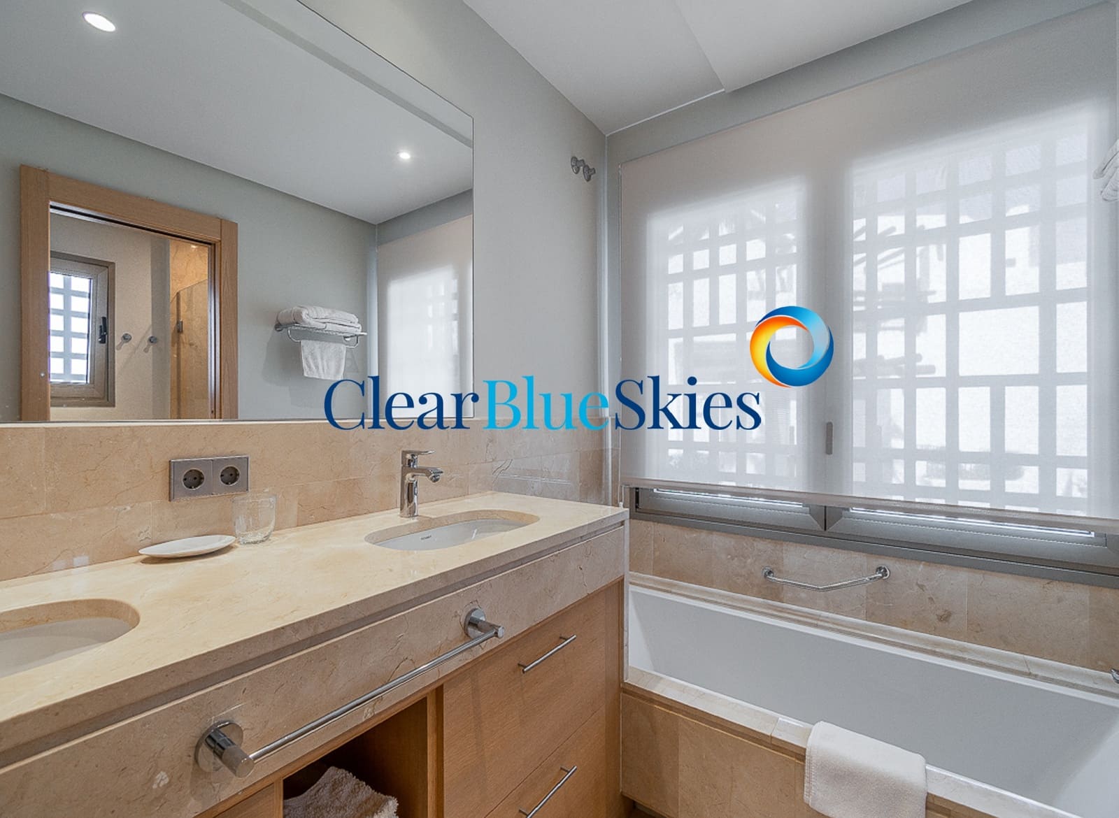 2 bedroom Apartment for sale in Playa San Juan with garage - € 849,000 (Ref: 9618790)