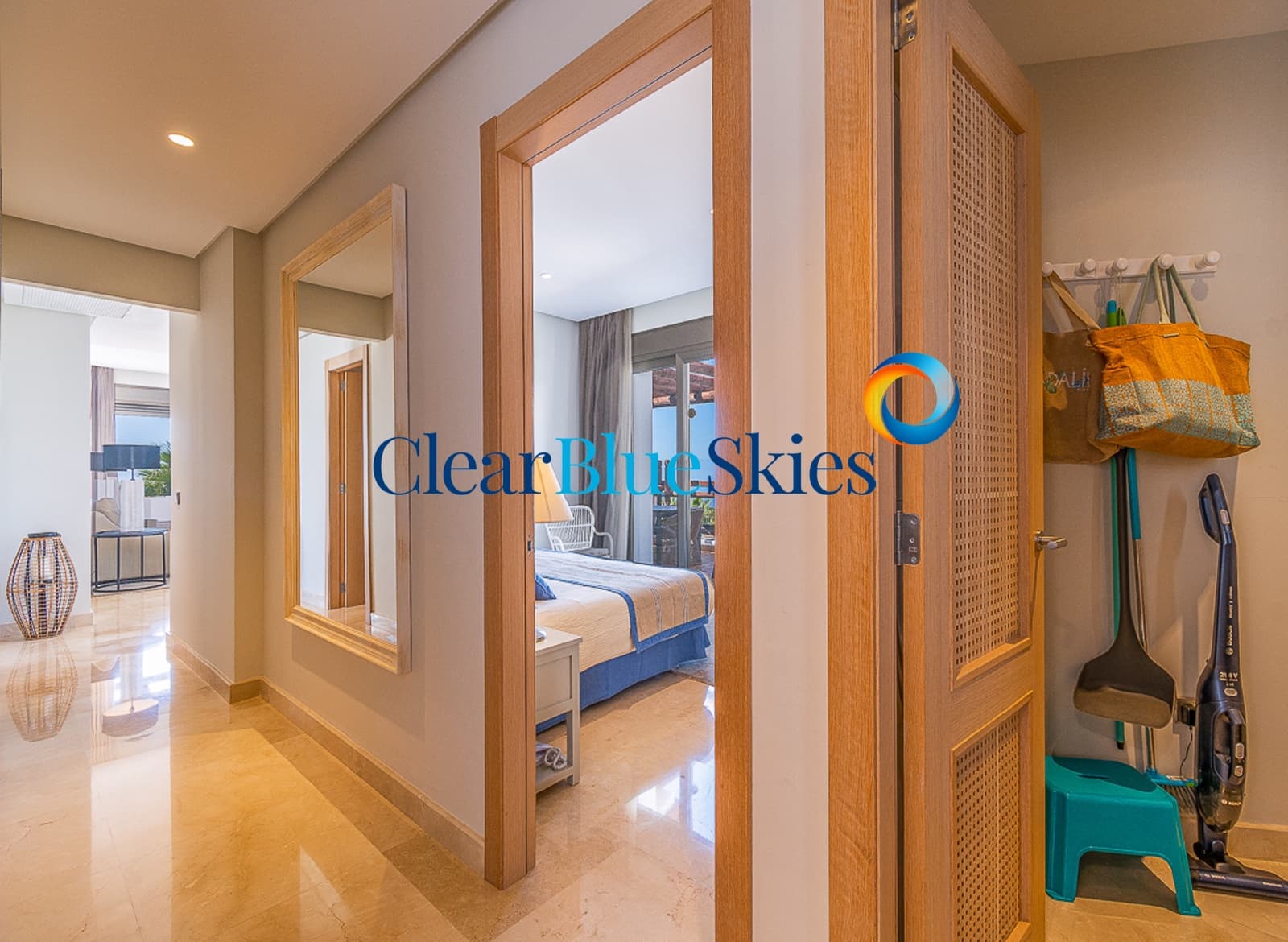 2 bedroom Apartment for sale in Playa San Juan with garage - € 849,000 (Ref: 9618790)