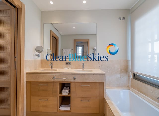 2 sovrum Lägenhet till salu i Playa San Juan, Guía de Isora med garage - 849 000 € (Ref: 9618790)