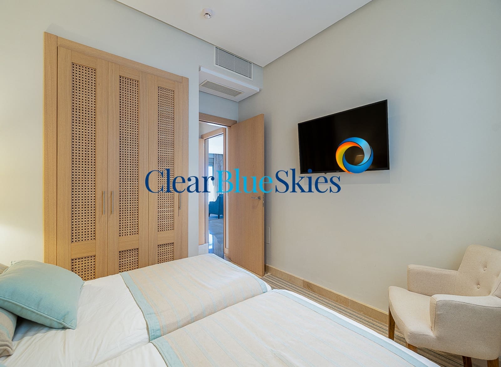 2 bedroom Apartment for sale in Playa San Juan with garage - € 849,000 (Ref: 9618790)