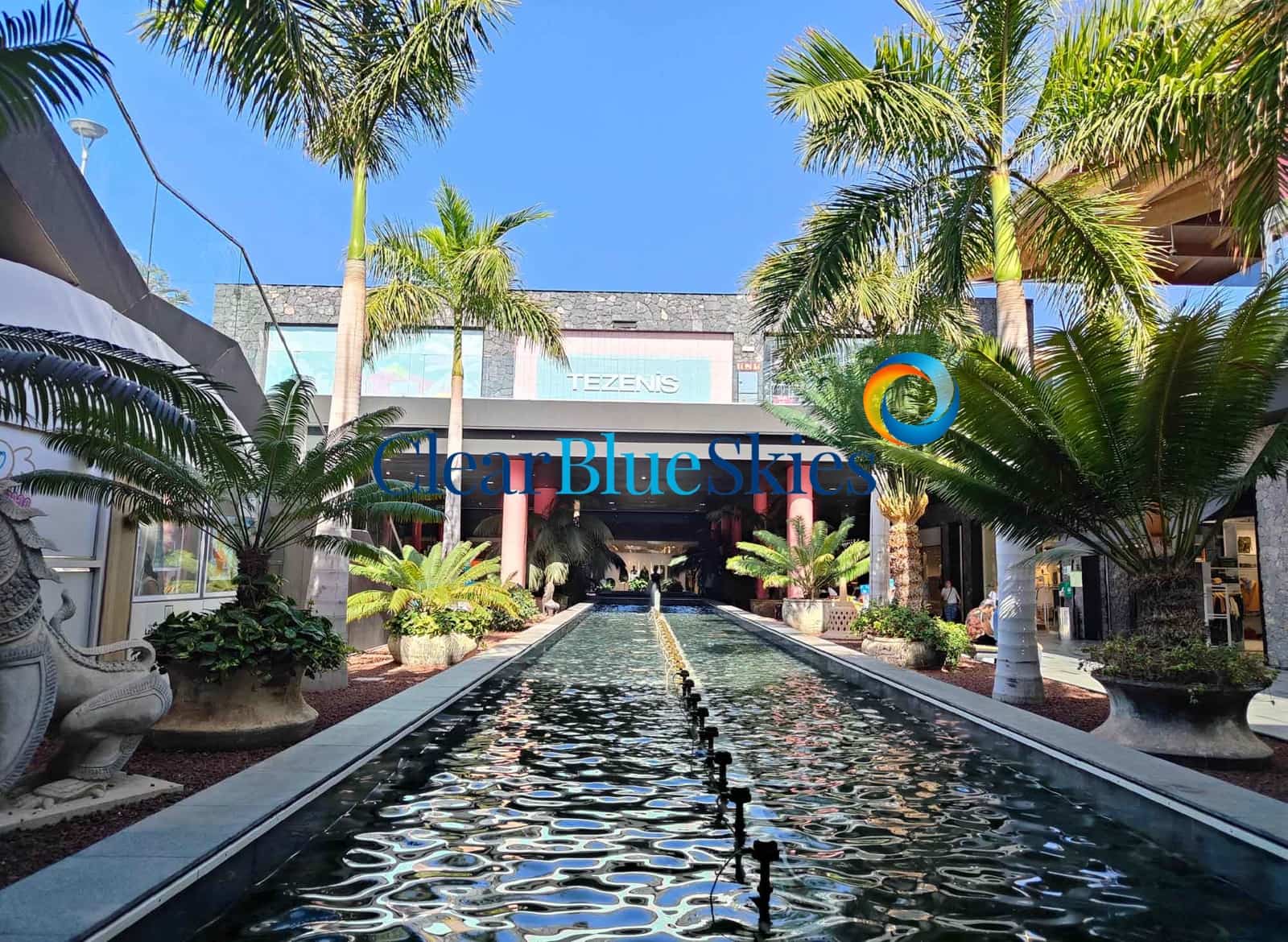 4 sypialnia Willa na sprzedaż w Costa Adeje z basenem garażem - 6 000 000 € (Ref: 9646354)