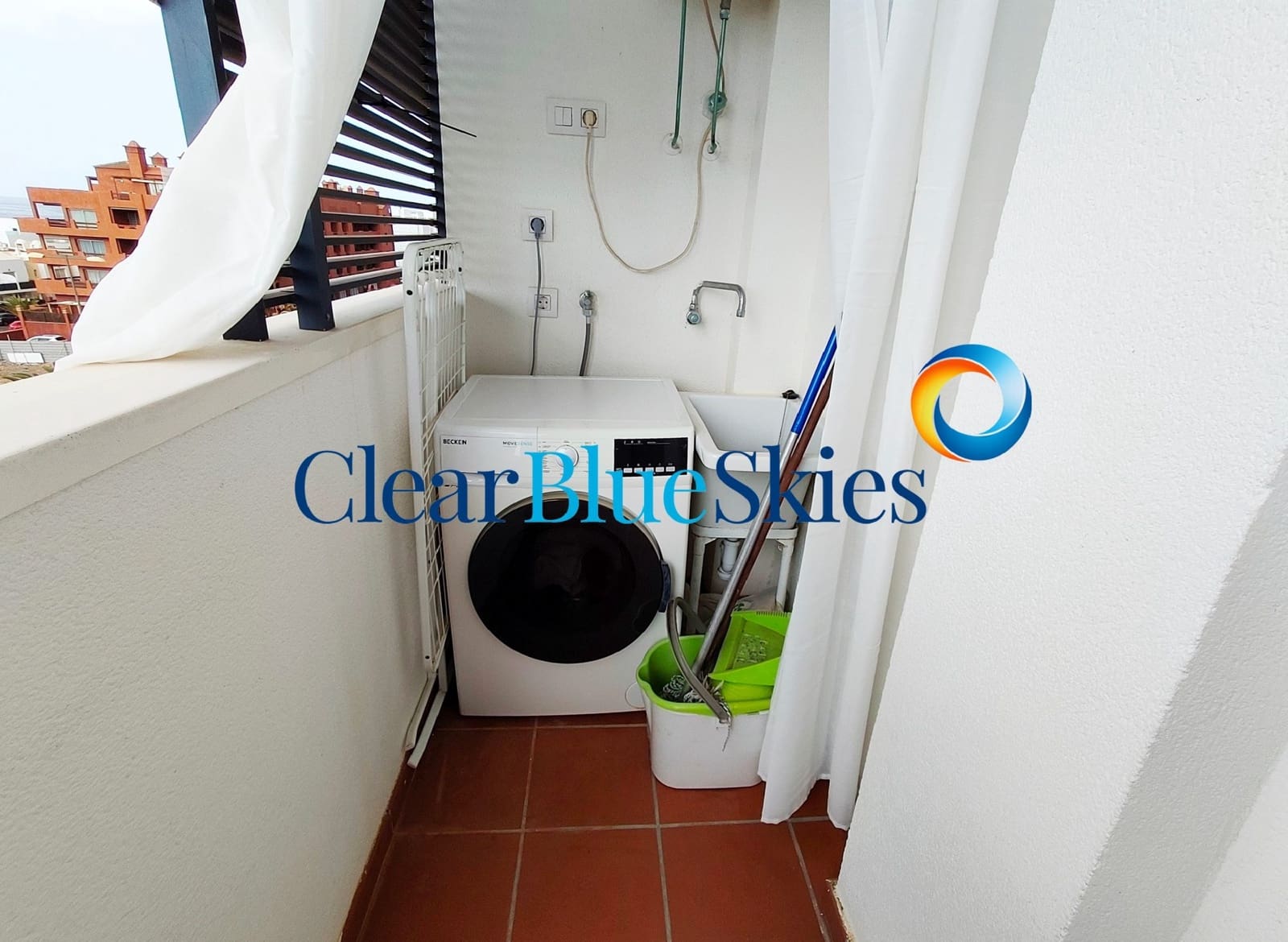 1 slaapkamer Appartement te koop in Palm-Mar met zwembad - € 249.995 (Ref: 9659725)