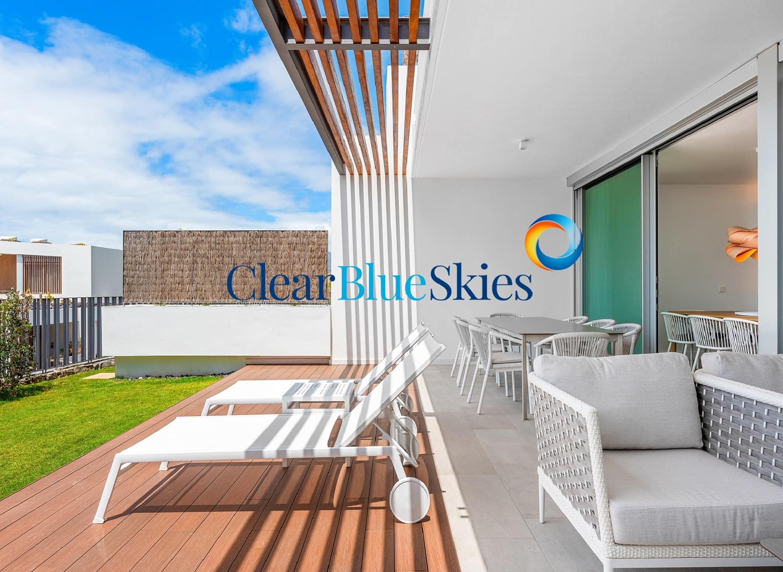 3 bedroom Apartment for sale in Playa San Juan with pool garage - € 1,479,000 (Ref: 9665482)