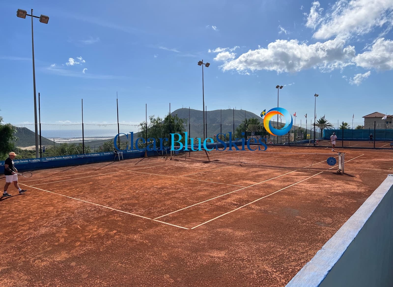 1 quarto Apartamento para venda em Chayofa com piscina garagem - 285 000 € (Ref: 9669307)