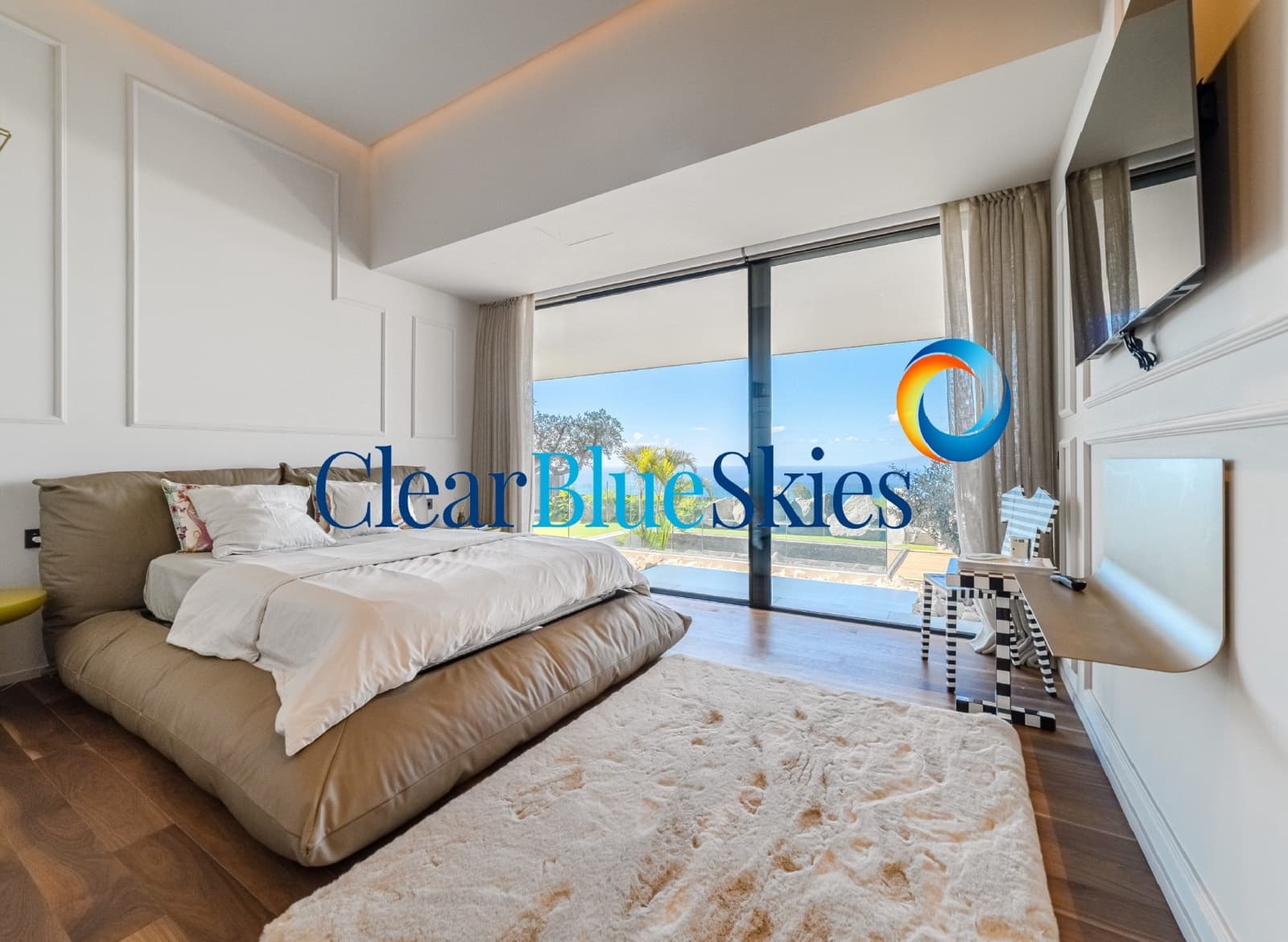 6 bedroom Villa for sale in Playa San Juan with pool garage - € 8,500,000 (Ref: 9671201)