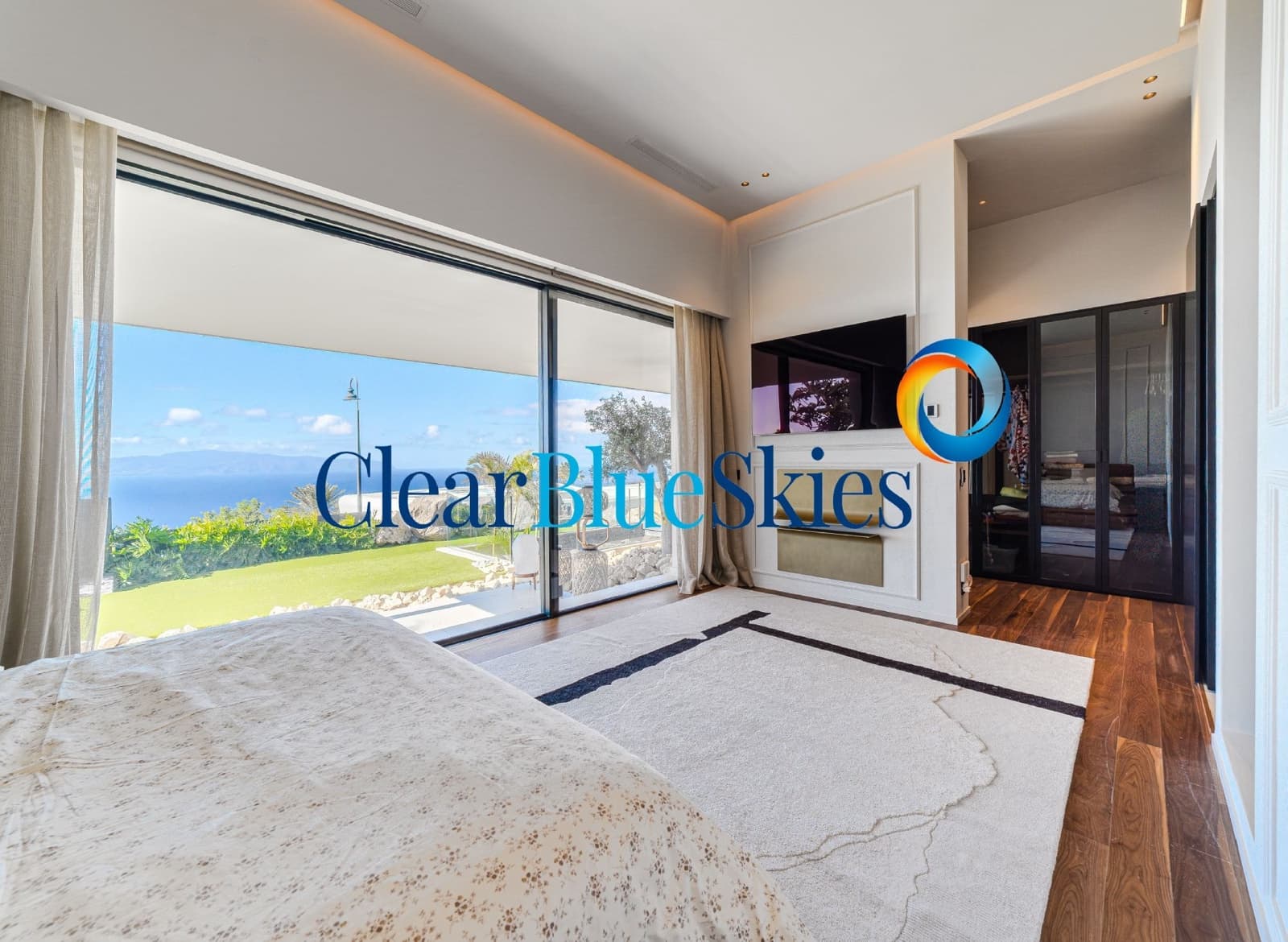 6 bedroom Villa for sale in Playa San Juan with pool garage - € 8,500,000 (Ref: 9671201)