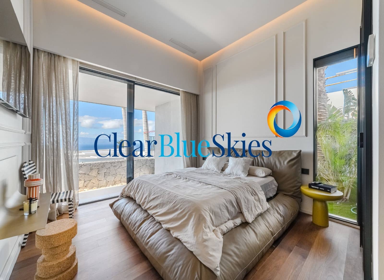 6 bedroom Villa for sale in Playa San Juan with pool garage - € 8,500,000 (Ref: 9671201)