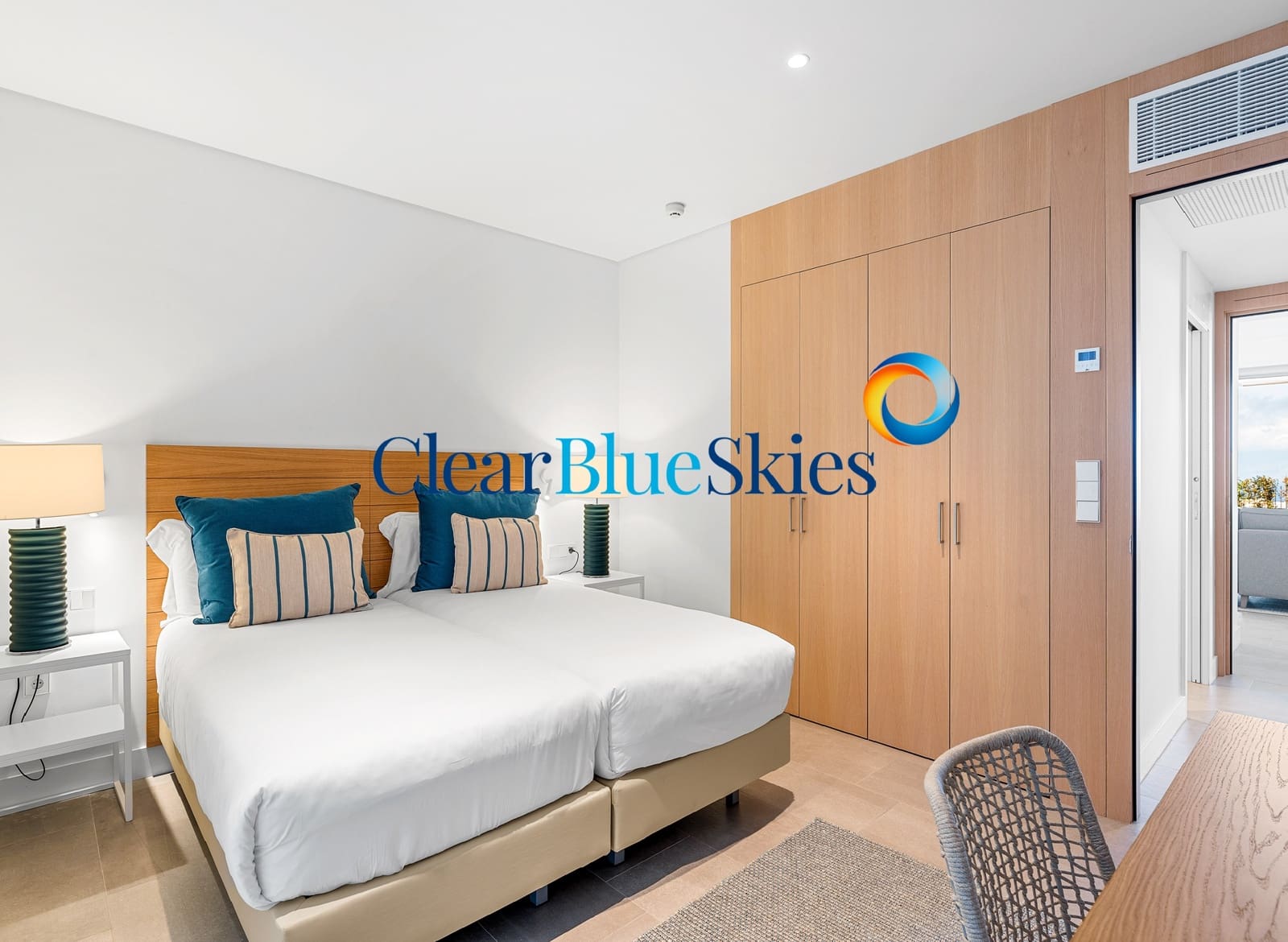 3 chambre Appartement à vendre à Playa San Juan avec piscine garage - 1 662 000 € (Ref: 9672101)