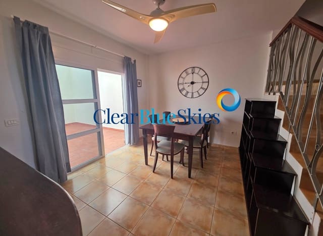 4 quarto Casa em Banda para venda em Piedra Hincada, Guía de Isora com garagem - 360 000 € (Ref: 9679267)