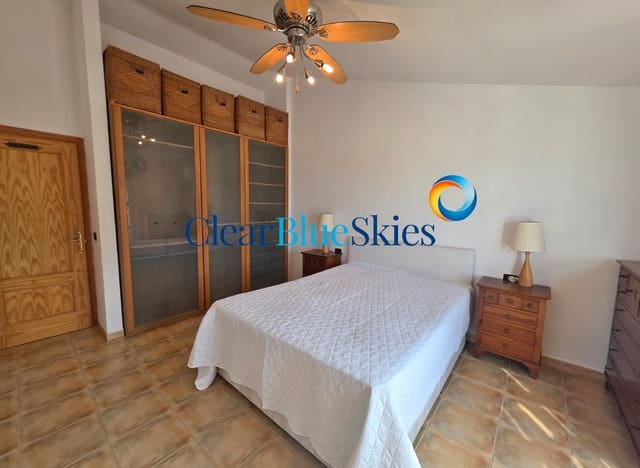 4 quarto Casa em Banda para venda em Piedra Hincada, Guía de Isora com garagem - 360 000 € (Ref: 9679267)