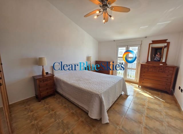 4 quarto Casa em Banda para venda em Piedra Hincada, Guía de Isora com garagem - 360 000 € (Ref: 9679267)