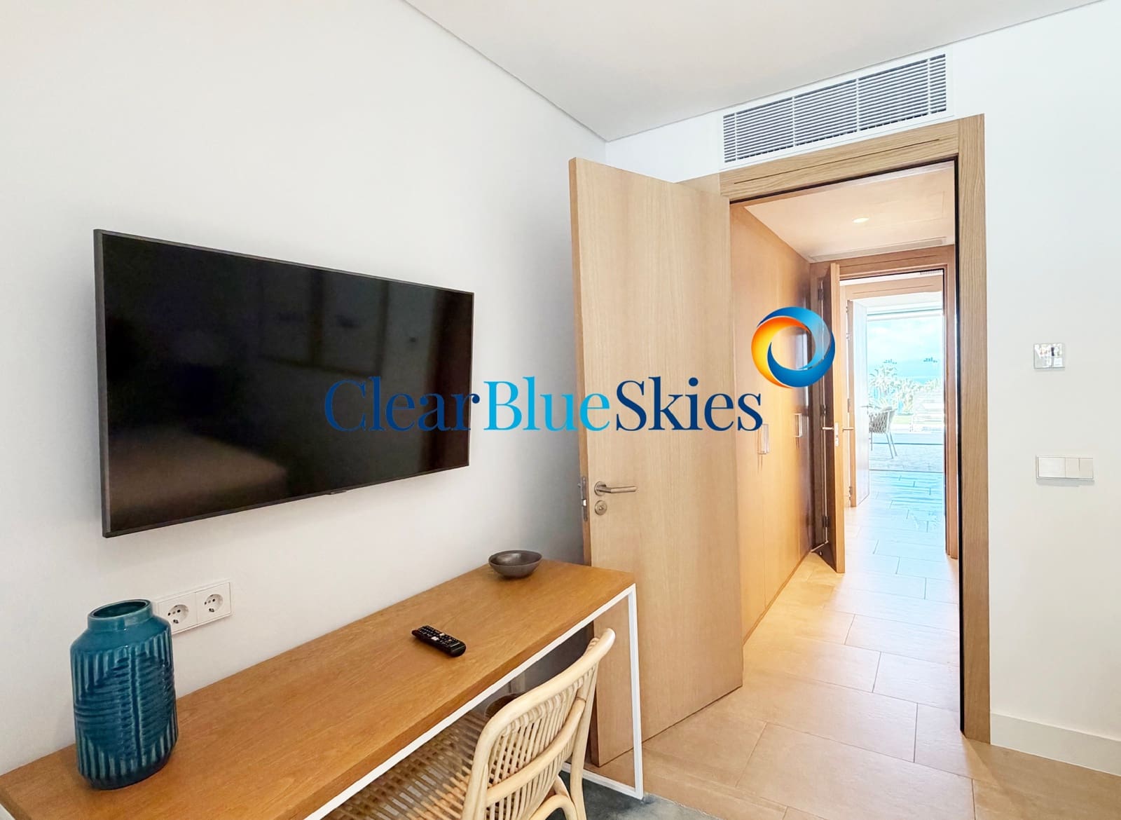 2 bedroom Apartment for sale in Playa San Juan with garage - € 980,000 (Ref: 9699674)