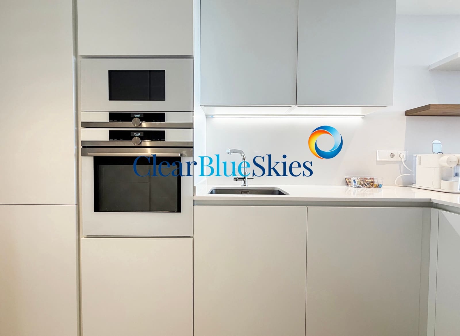 2 bedroom Apartment for sale in Playa San Juan with garage - € 980,000 (Ref: 9699674)