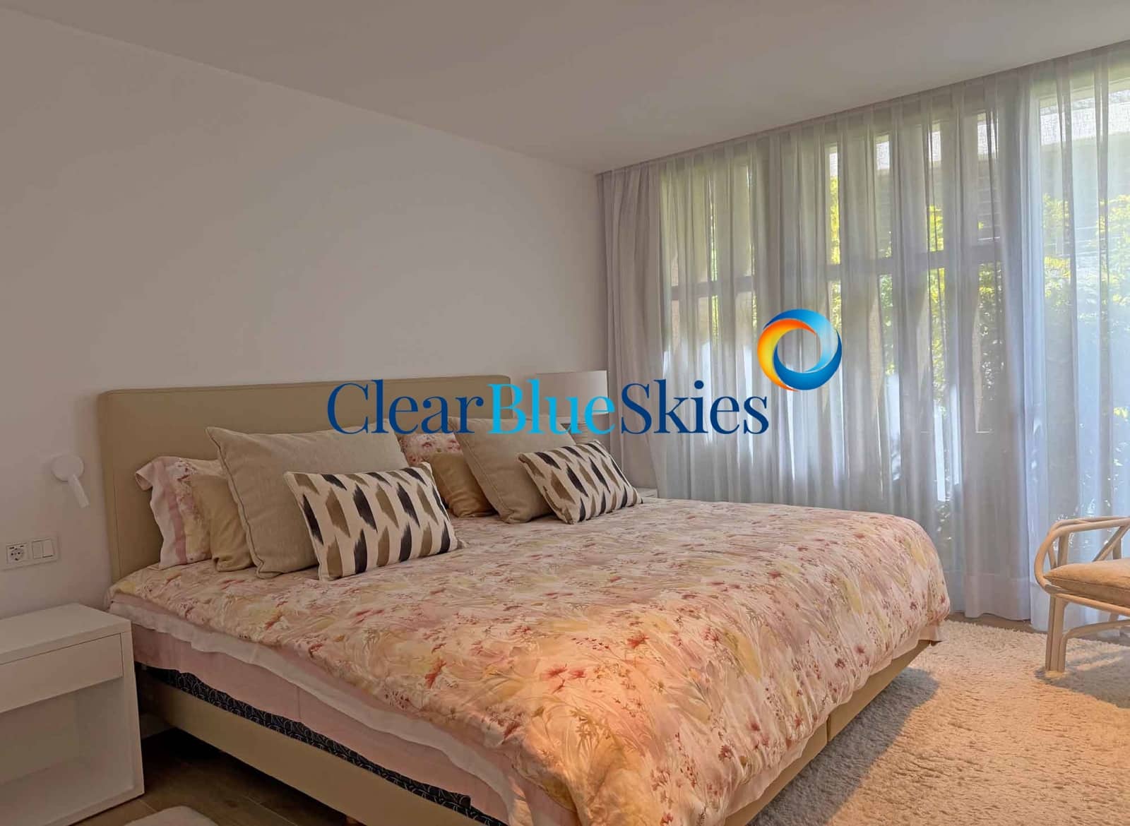 3 bedroom Villa for sale in Guia de Isora with pool garage - € 1,970,000 (Ref: 9699936)