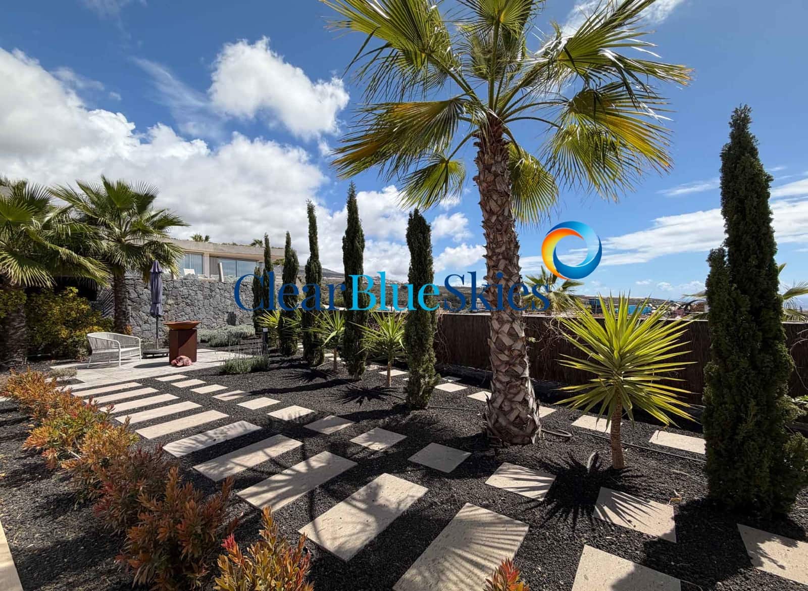 3 bedroom Villa for sale in Guia de Isora with pool garage - € 1,970,000 (Ref: 9699936)