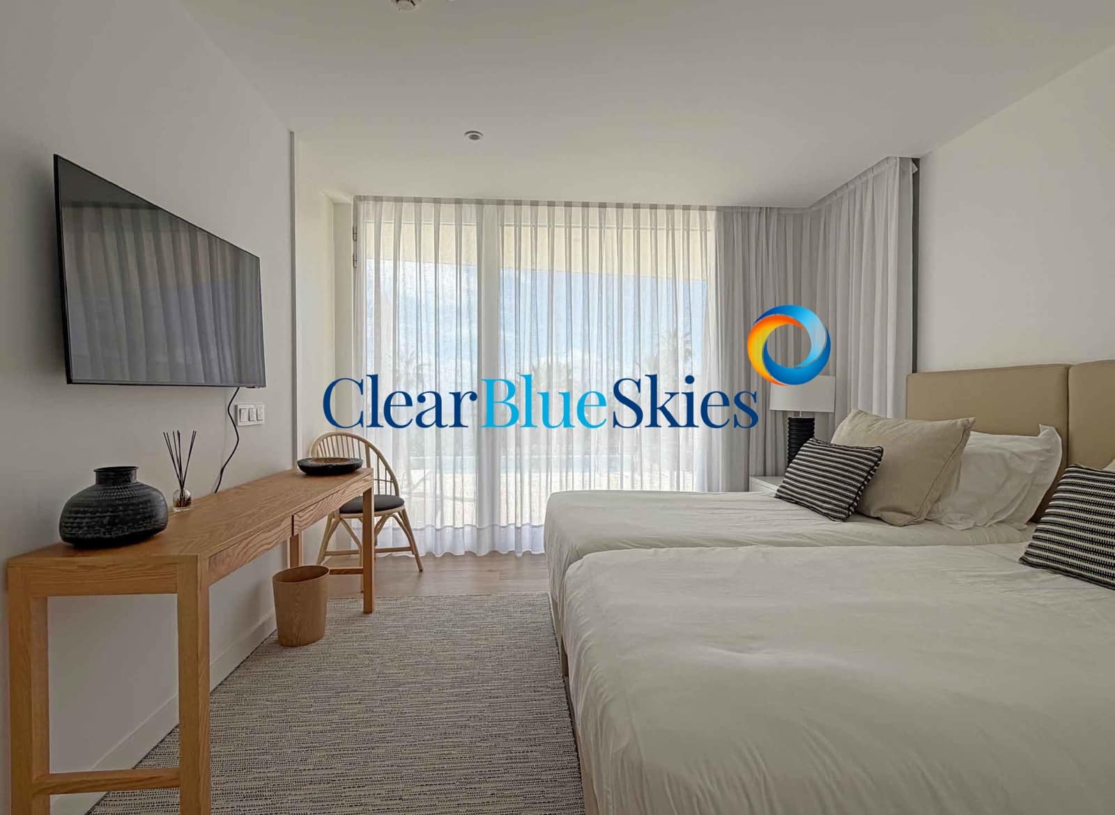 3 bedroom Villa for sale in Guia de Isora with pool garage - € 1,970,000 (Ref: 9699936)