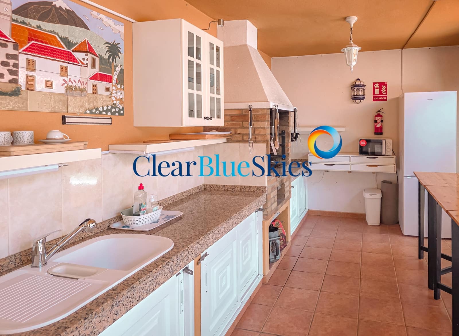 3 bedroom Villa for sale in Torviscas with pool garage - € 850,000 (Ref: 9703245)