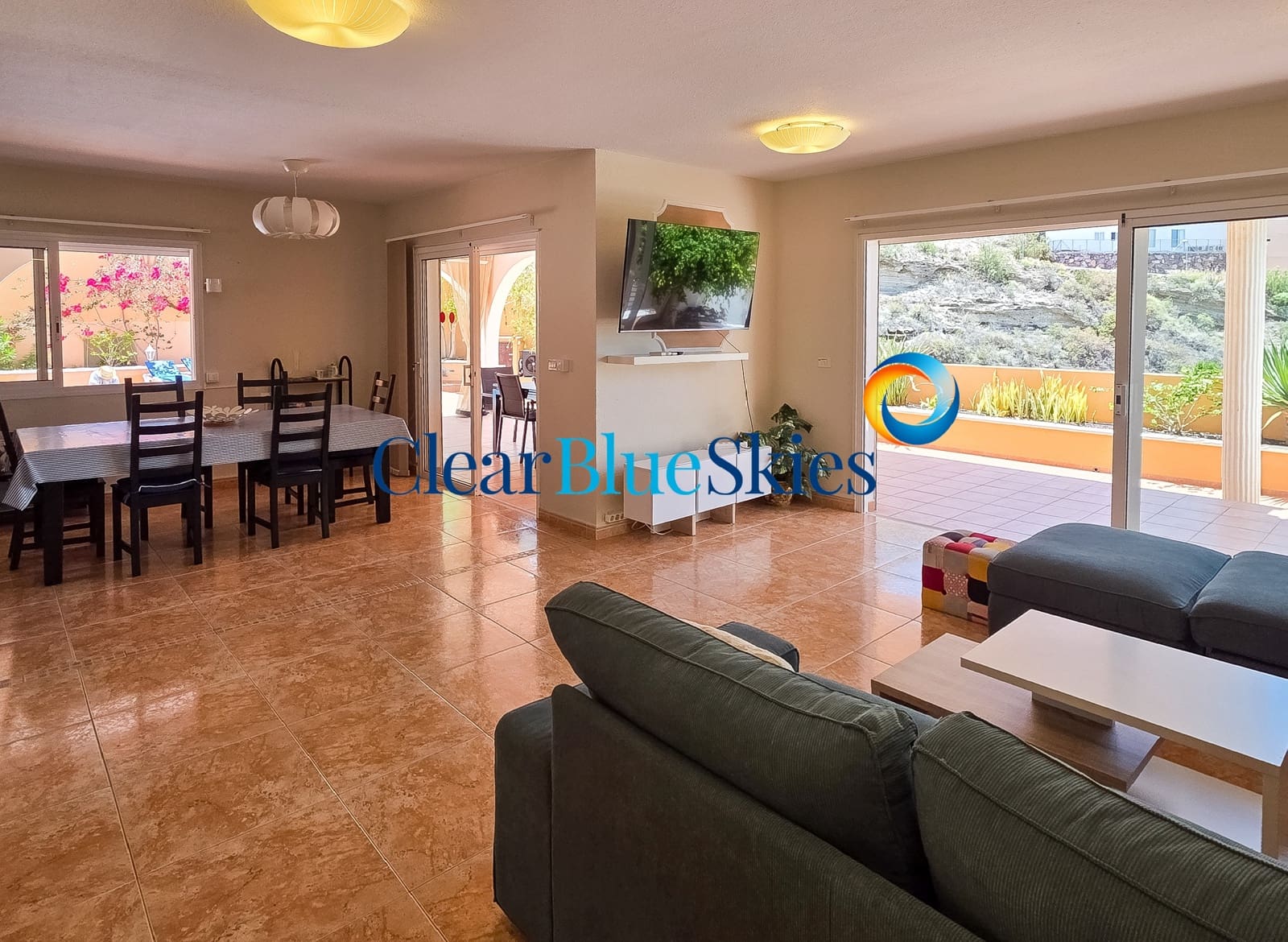 3 bedroom Villa for sale in Torviscas with pool garage - € 850,000 (Ref: 9703245)