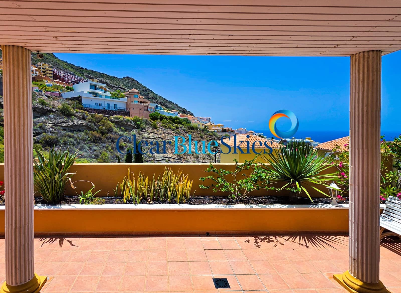 3 bedroom Villa for sale in Torviscas with pool garage - € 850,000 (Ref: 9703245)