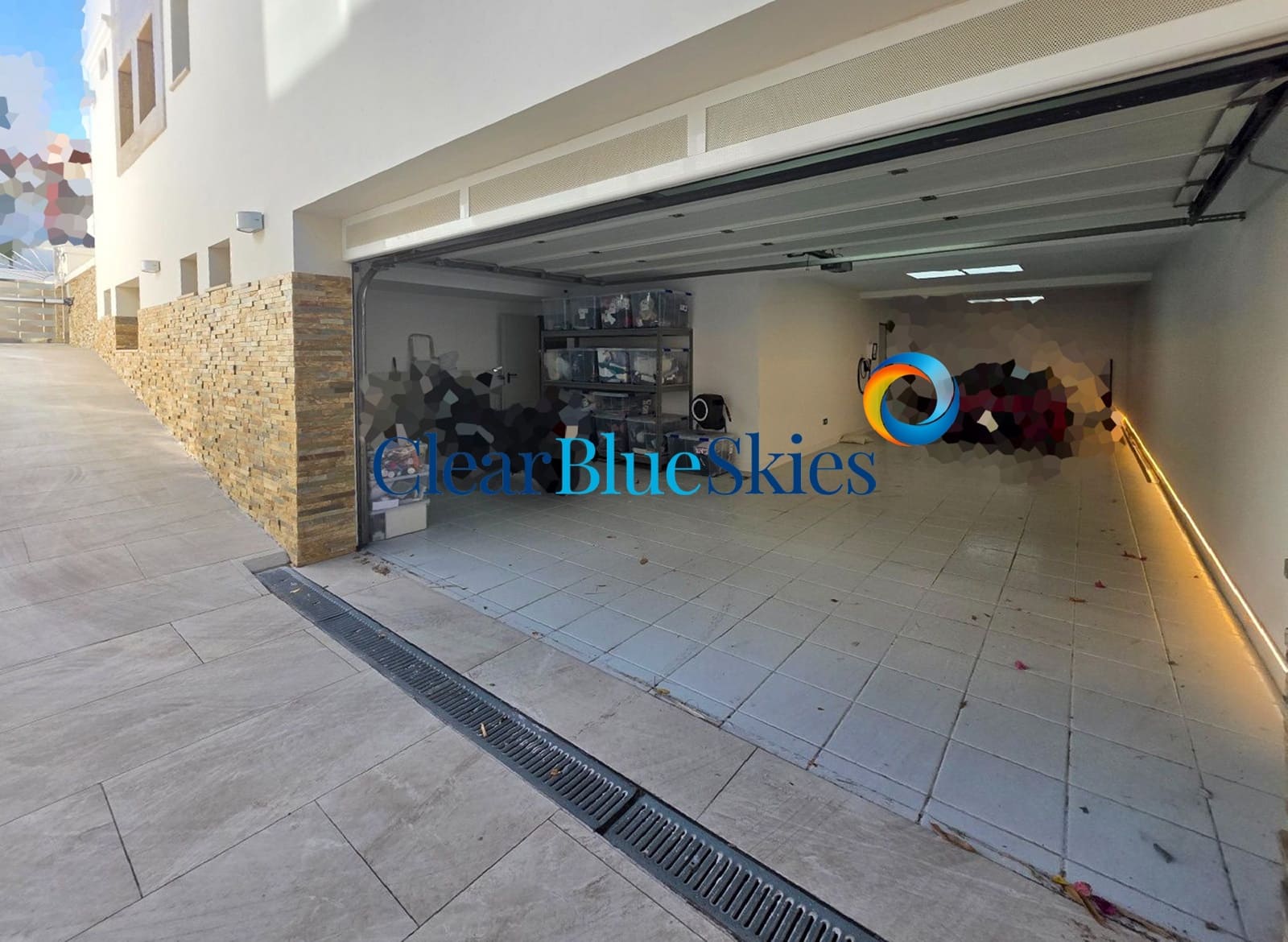 4 bedroom Villa for sale in Adeje with pool garage - € 3,500,000 (Ref: 9713398)