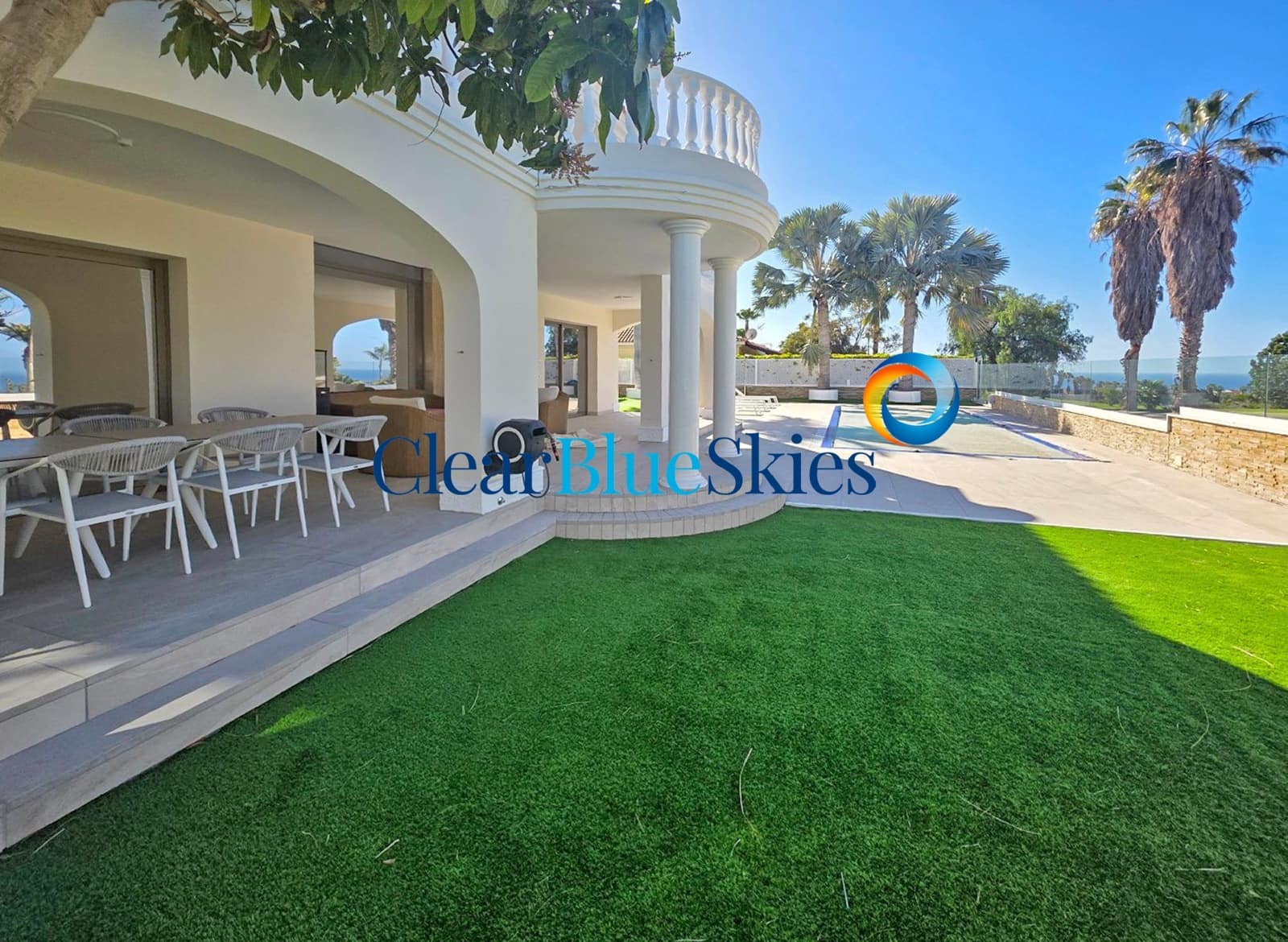 4 bedroom Villa for sale in Adeje with pool garage - € 3,500,000 (Ref: 9713398)