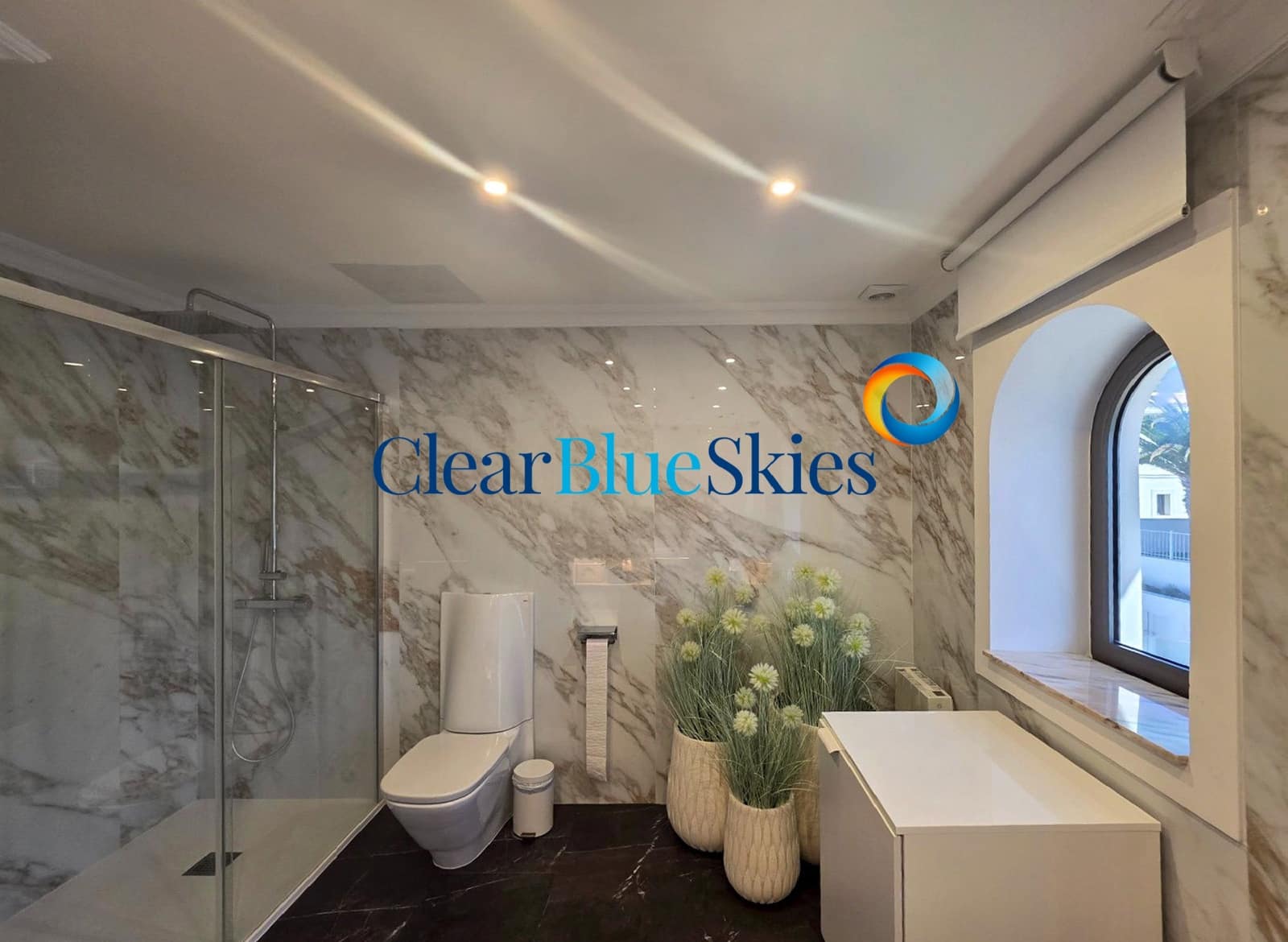 4 bedroom Villa for sale in Adeje with pool garage - € 3,500,000 (Ref: 9713398)