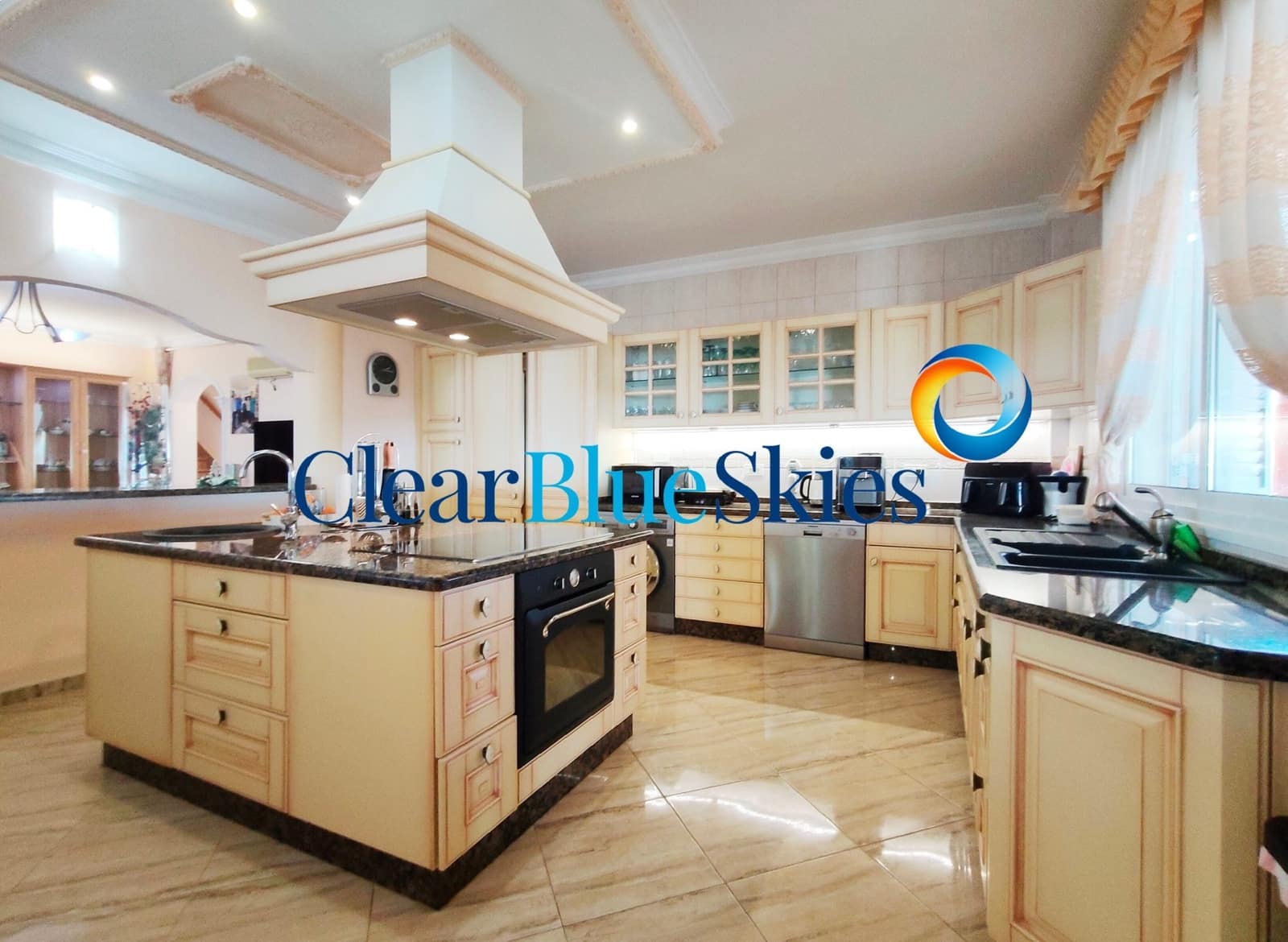 9 bedroom Villa for sale in Playa Paraiso with pool garage - € 2,595,000 (Ref: 9714045)