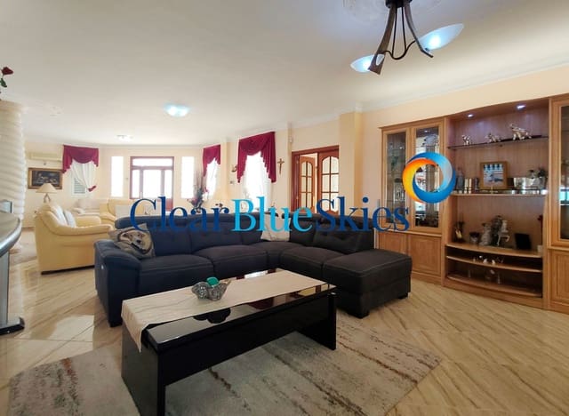14 slaapkamer Villa te koop in Playa Paraiso, Adeje met zwembad garage - € 2.590.000 (Ref: 9714045)