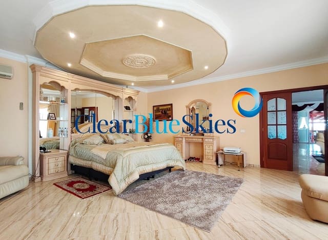 14 slaapkamer Villa te koop in Playa Paraiso, Adeje met zwembad garage - € 2.590.000 (Ref: 9714045)