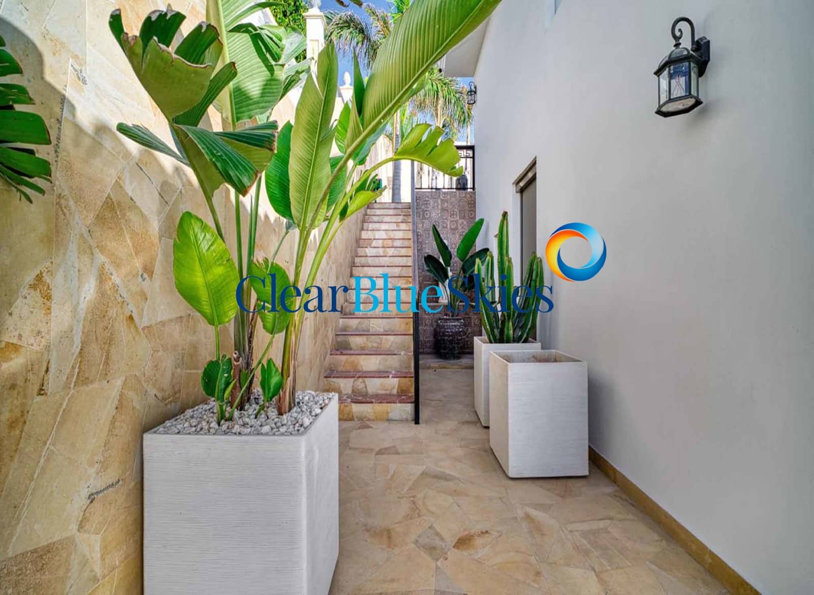 4 bedroom Villa for sale in Costa Adeje with pool garage - € 5,500,000 (Ref: 9714165)