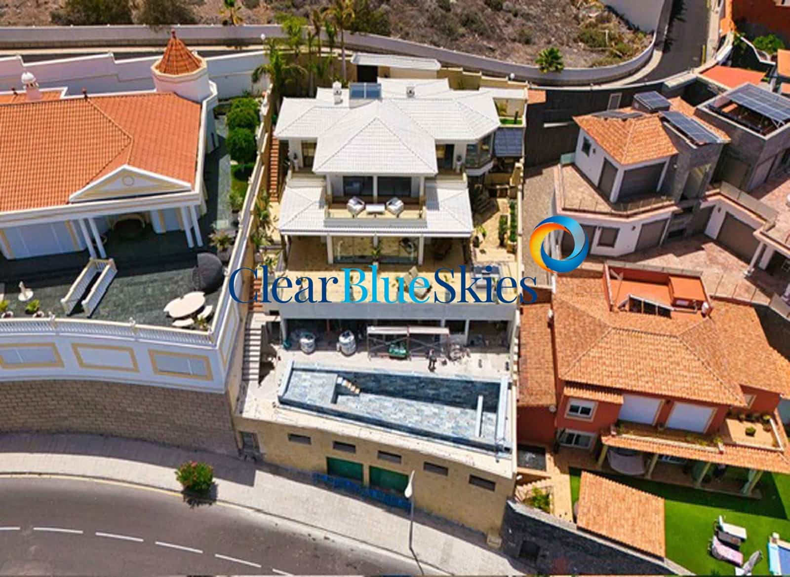 4 bedroom Villa for sale in Costa Adeje with pool garage - € 5,500,000 (Ref: 9714165)