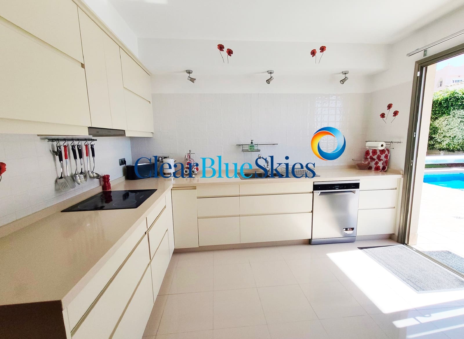 3 bedroom Villa for sale in Torviscas with garage - € 1,299,000 (Ref: 9734151)