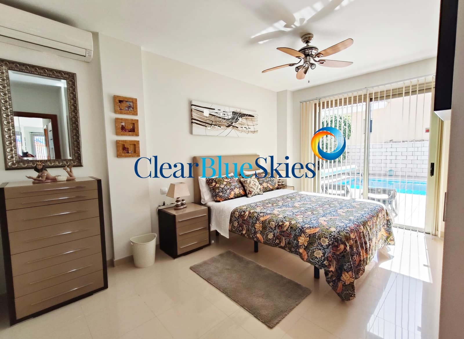 3 bedroom Villa for sale in Torviscas with garage - € 1,299,000 (Ref: 9734151)