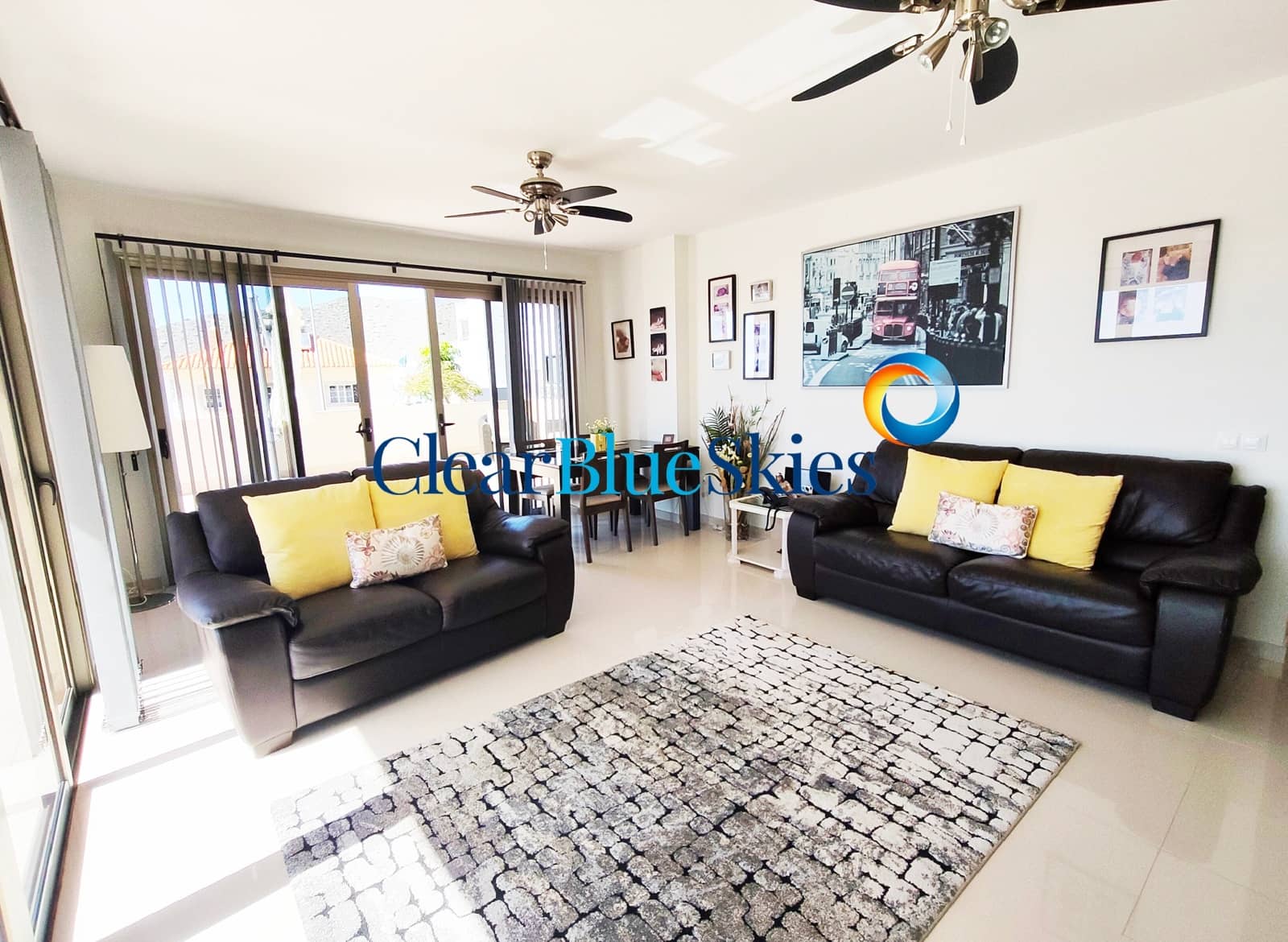 3 bedroom Villa for sale in Torviscas with garage - € 1,299,000 (Ref: 9734151)