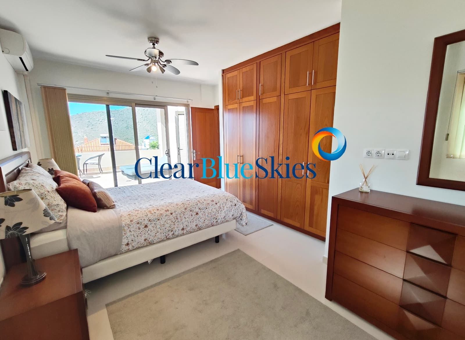 3 bedroom Villa for sale in Torviscas with garage - € 1,299,000 (Ref: 9734151)