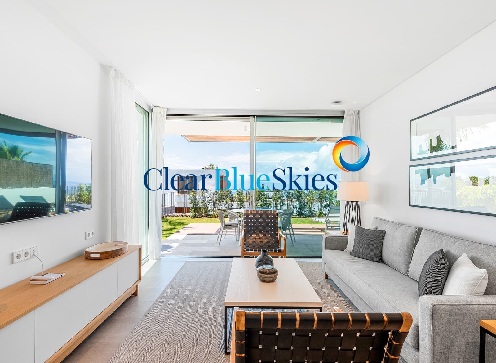 2 bedroom Apartment for sale in Playa San Juan with pool garage - € 1,015,000 (Ref: 9743089)