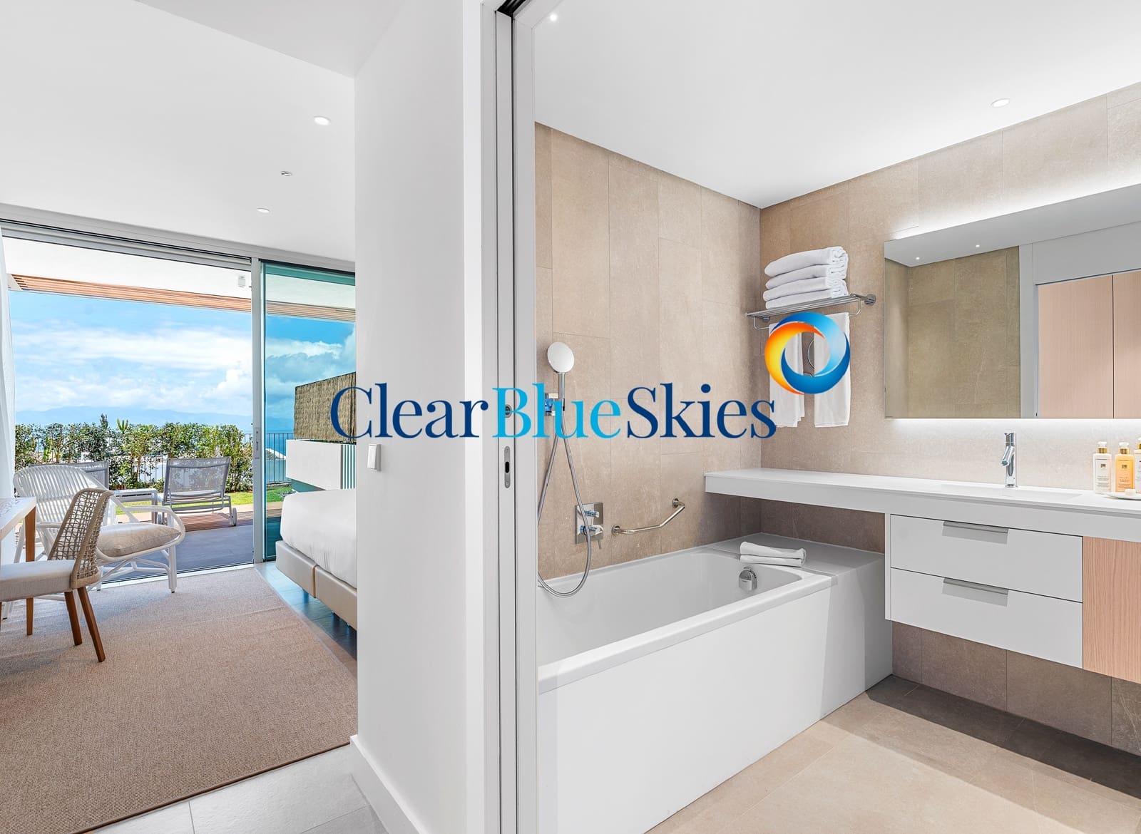 2 bedroom Apartment for sale in Playa San Juan with pool garage - € 1,015,000 (Ref: 9743089)