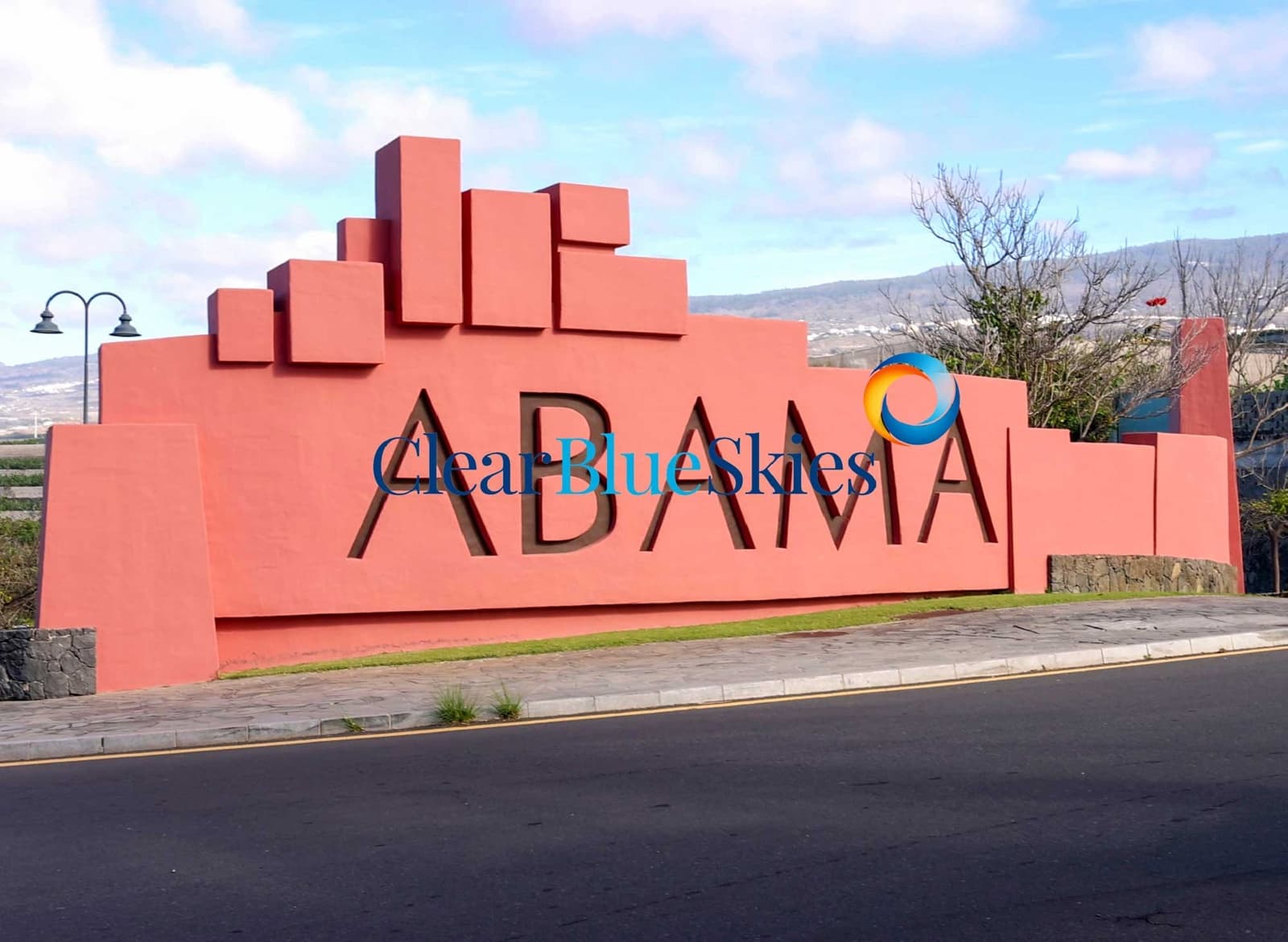 2 bedroom Apartment for sale in Playa San Juan with pool garage - € 1,015,000 (Ref: 9743089)