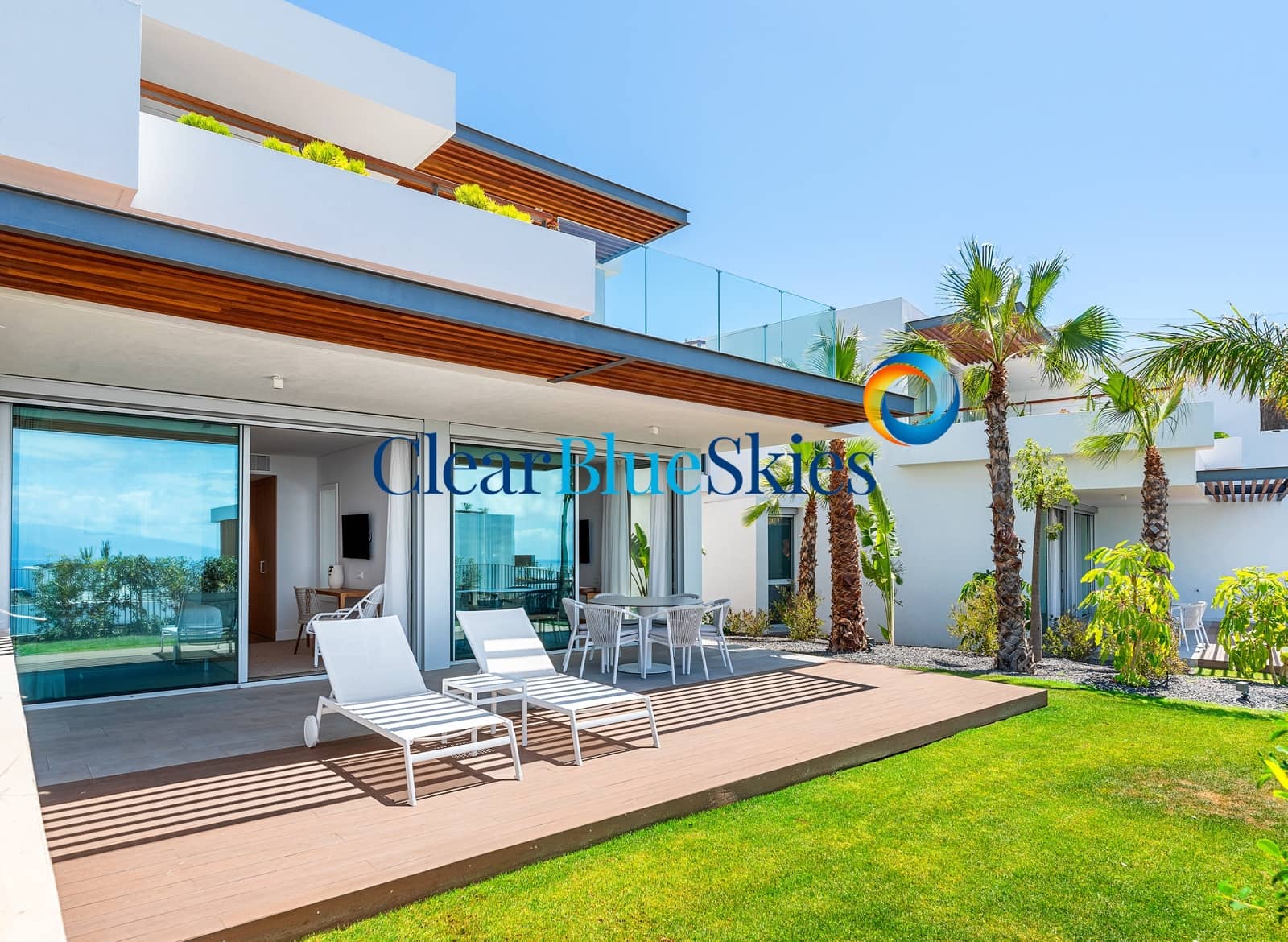 2 bedroom Apartment for sale in Playa San Juan with pool garage - € 1,015,000 (Ref: 9743089)